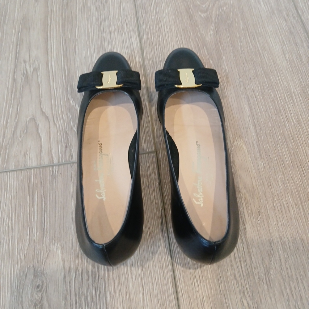 SALVATORE Ferragamo Flats Boutique Vera Pump Black Size 8 Narrow - Picture 11 of 14